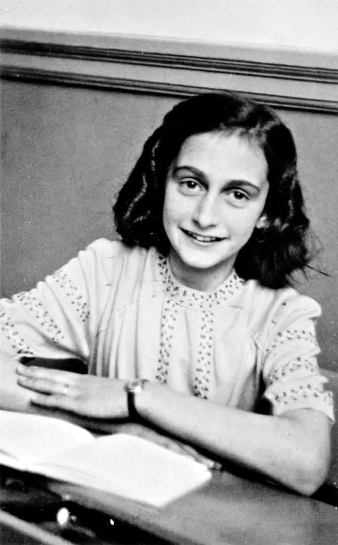 ADOLESCENTE. Cuando los nazis la capturaron, Anna tenía 15 años. 