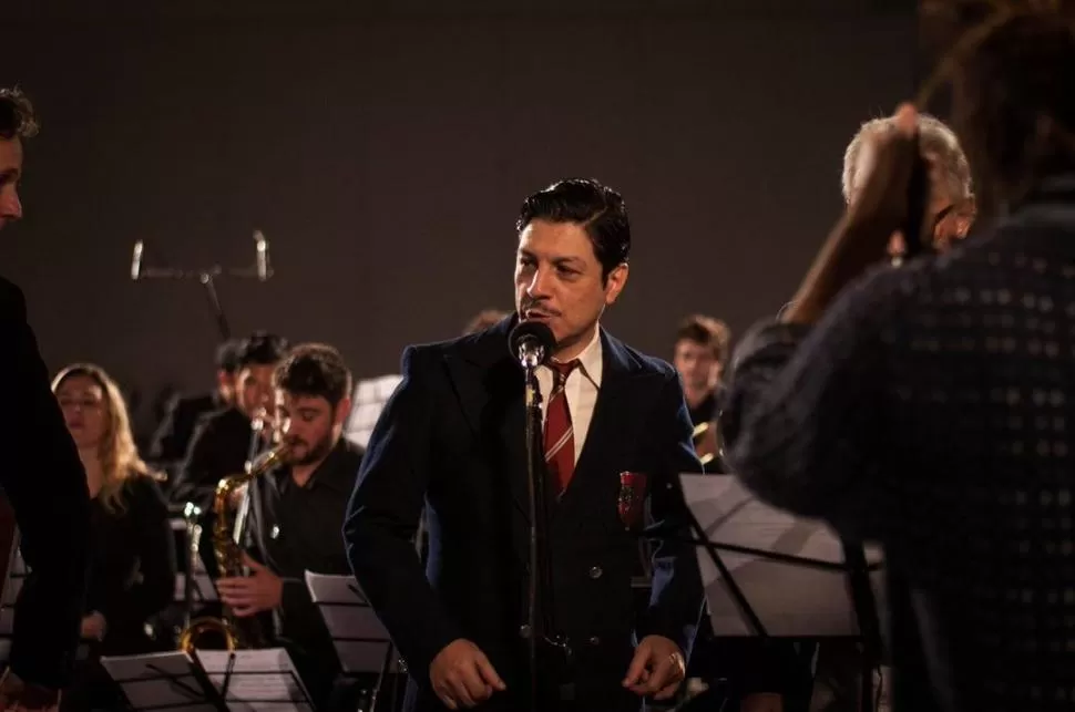 ESTRENO. Una de las escenas en plena actuación de la banda.  documental gran orquesta / Foto Grisel Betsabe Sarich