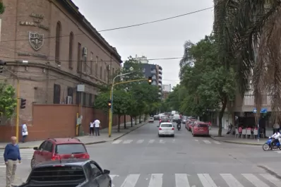 Rompevidrios atacaron en Barrio Norte y se llevaron $150.000