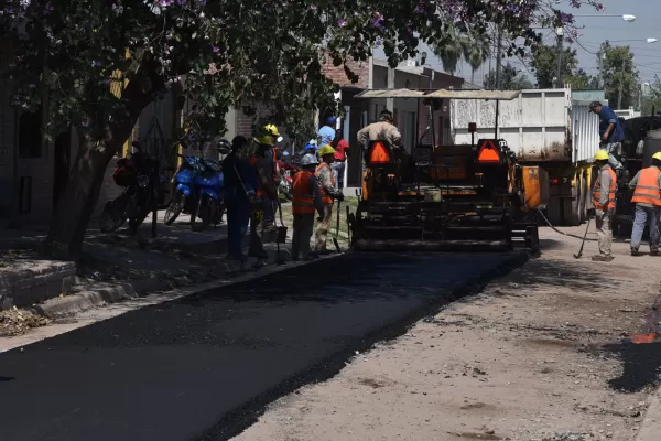 Atención conductores: continúan los cortes de calles por repavimentación