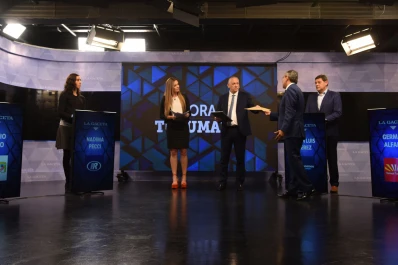 Los candidatos apuntaron contra la política económica nacional