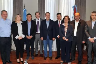 Ya son ocho los gobernadores que apoyan la postulación de Alberto Fernández