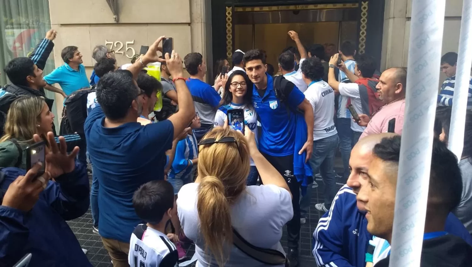 Los hinchas de Atlético confían en poder estar de nuevo en la Libertadores. FOTO TOMADA DE TWITTER.COM/ATOFICIAL