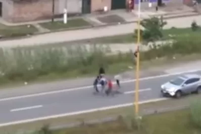 Vecinos registraron un “robo piraña” en la avenida Circunvalación