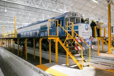 Talleres ferroviarios de Buenos Aires se expanden mientras los de Tafí Viejo agonizan