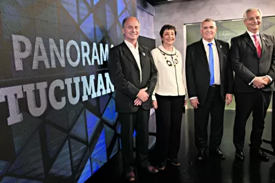 Un debate más cuatro debates, igual a varios embates