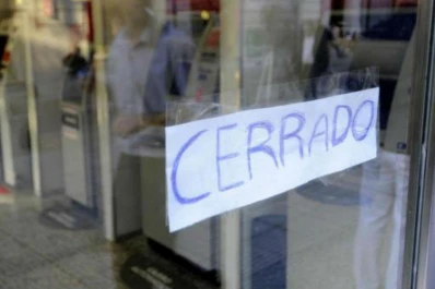 Tené en cuenta que mañana, por el feriado, no abren los comercios