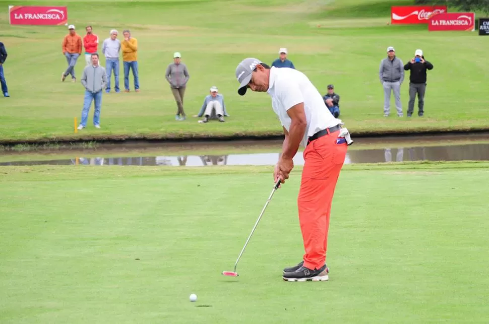 EN RACHA. “Sapo” Costilla tuvo una seguidilla fenomenal a partir del hoyo 17. MARCELO MILLER