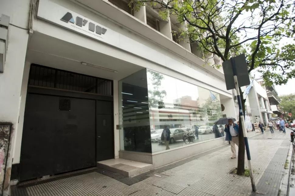 EN DETALLE. La AFIP publicó ayer en el Boletín Oficial de la Nación la resolución general 4493/2019. la gaceta / foto de Inés Quinteros Orio (archivo)