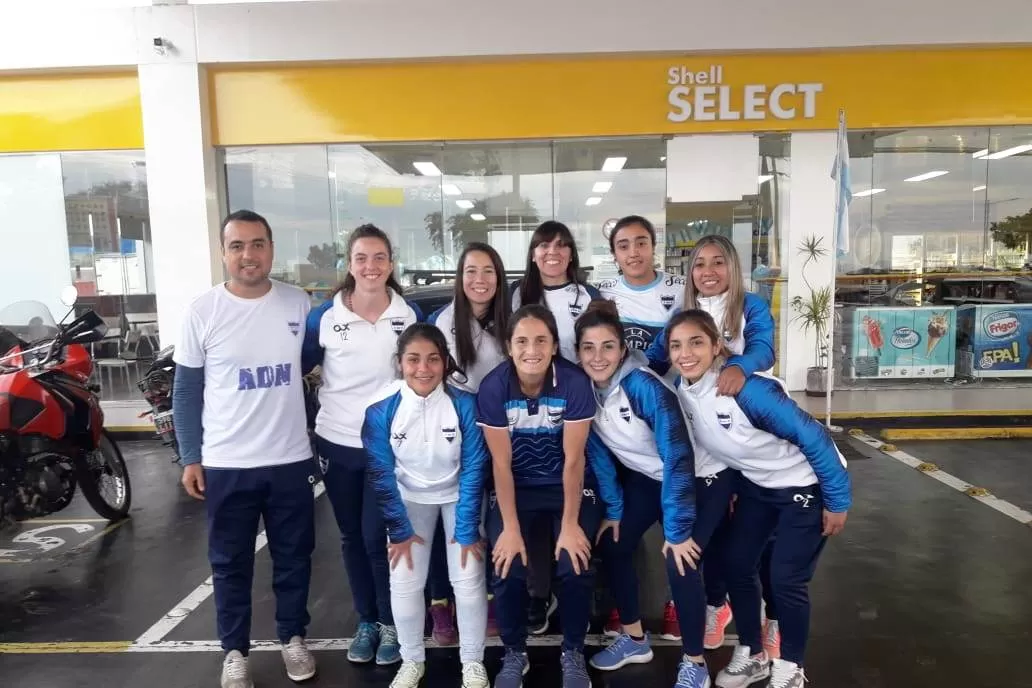 El plantel Sagrado, antes de su partida a San Juan. (Foto tomada de Prensa Club Argentinos del Norte))