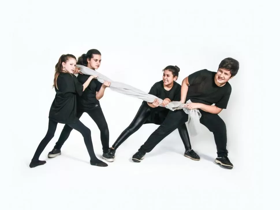  LA PATRIA NECESITA DE ESTOS LOCOS.-