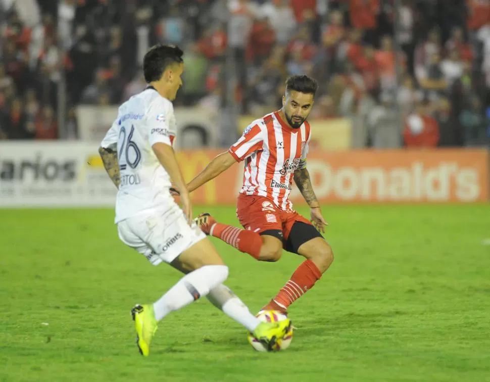 ¿SEGUIRÁ? Rodrigo Gómez es uno de los jugadores que la CD quiere y que debe responder al ofrecimiento que le hicieron. la gaceta / foto de hector peralta