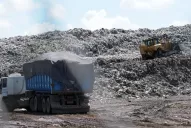 Manzur y Alfaro, enfrentados por la recolección de residuos