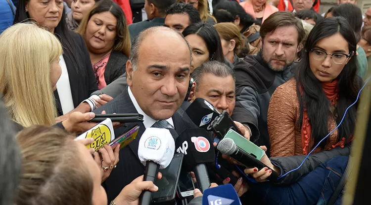 JUAN MANZUR / COMUNICACIÓN