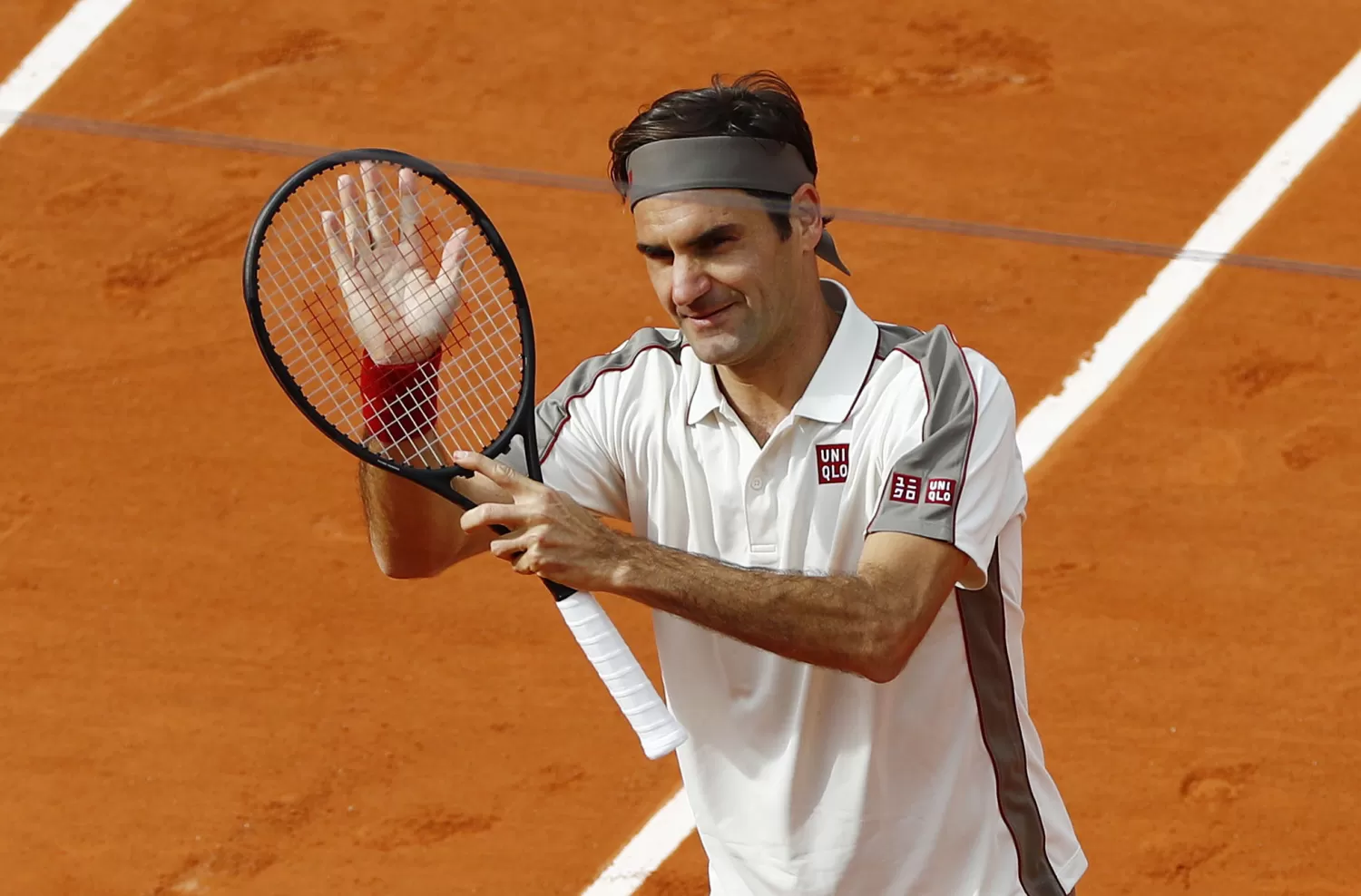 Roger Federer dio otra buena demostración. (REUTERS)