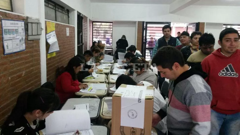 Habrá casi 2.000 boletas en las elecciones: ¿sabés lo que es un acople?