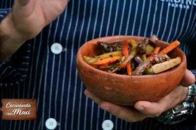 Hoy en Cocinando con Maxi: salteado de carne con verduras y miel de caña