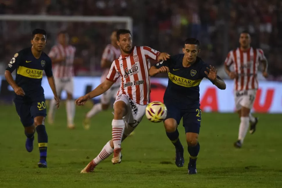 CERCA. En las próximas horas, Pons cerraría su nuevo contrato con el “Santo”. LA GACETA / FOTO DE DIEGO ARÁOZ.-