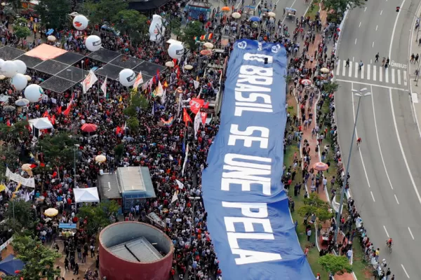 Docentes y estudiantes vuelven a desafiar el ajuste de Bolsonaro