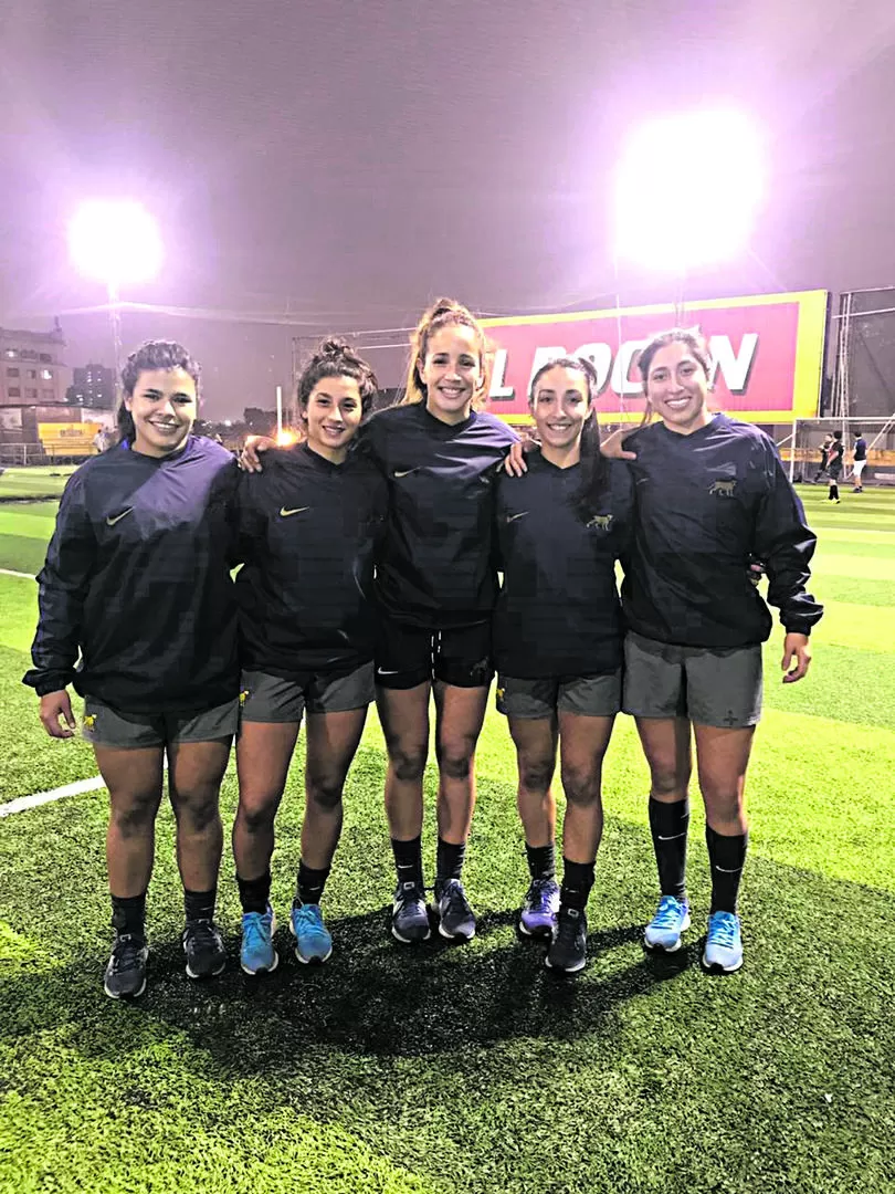 UN EQUIPO DENTRO DE OTRO. Jacquelina Corzo Flores, Giuliana Agüero, Andrea Moreno, Florencia Moreno y Gimena Mattus representarán a clubes tucumanos.  