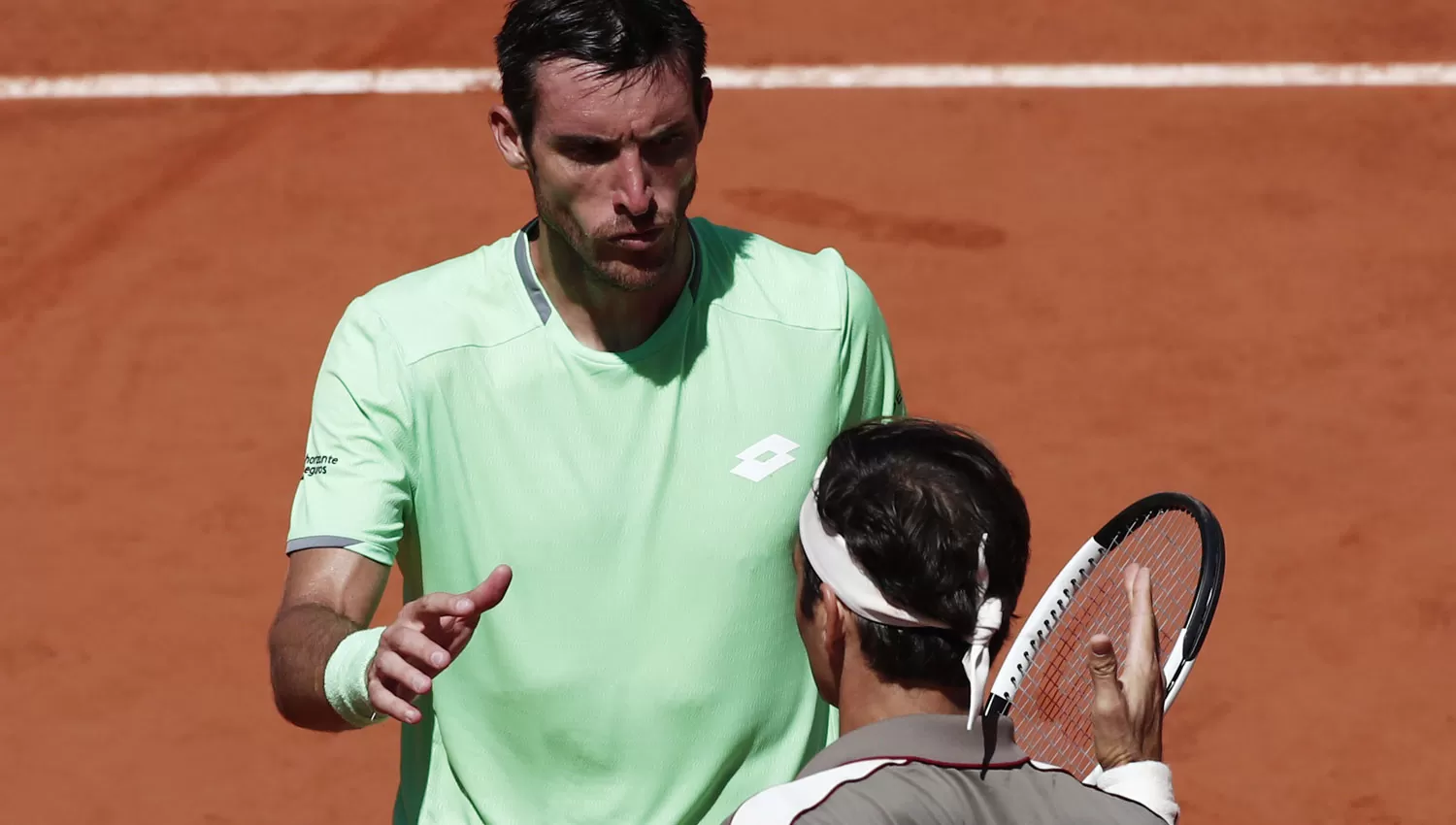 Mayer cayó ante Federer en Roland Garros