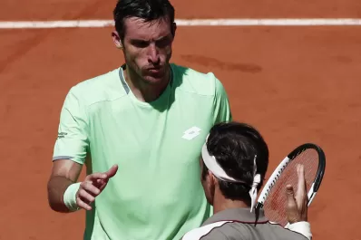 Federer derrotó a Mayer y lo eliminó de Roland Garros