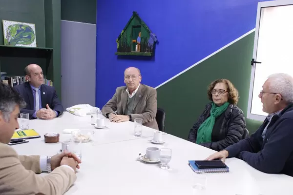 Avanza la creación de una mesa de trabajo para investigadores y científicos desempleados