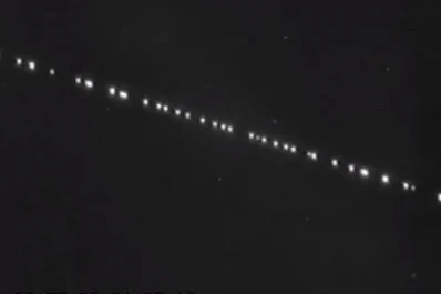 Un trencito de 60 satélites pasará mañana por el cielo tucumano