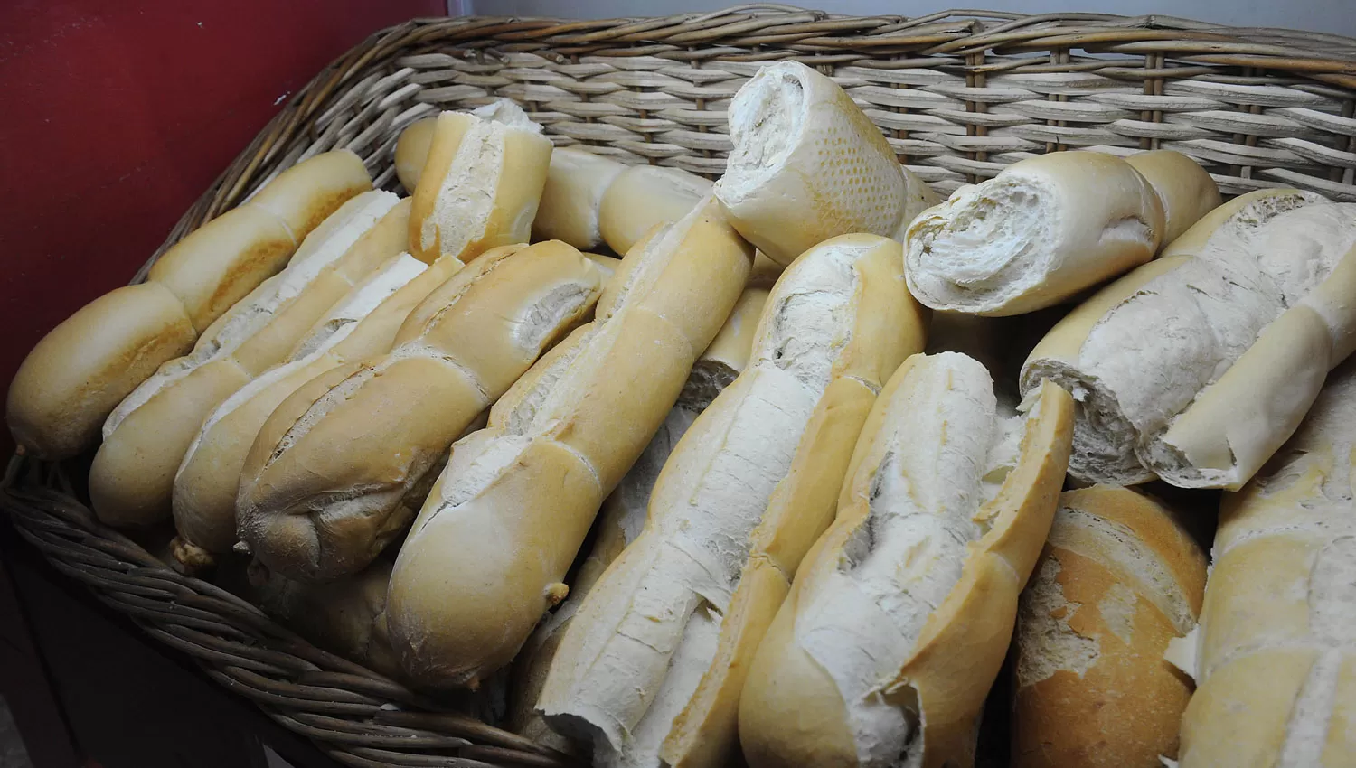 CRISIS PANADERA. Estudian un incremento en el precio del pan.