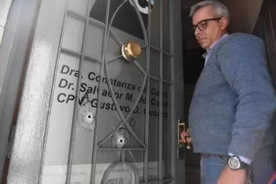 Realizaron disparos el frente de un estudio jurídico