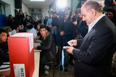 Manzur votó y pidió que si hay algo irregular se denuncie