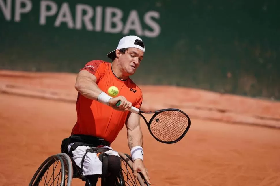 MOMENTO HISTÓRICO. La carrera de Gustavo Fernández va tomando dimensión histórica, pero él se toma todo con naturalidad. “El tenis es ingrato”, señaló.  