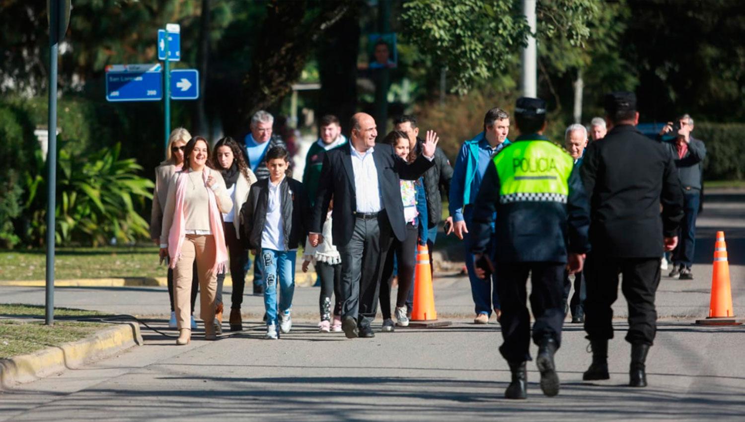 Manzur votó y pidió que si hay algo irregular se denuncie