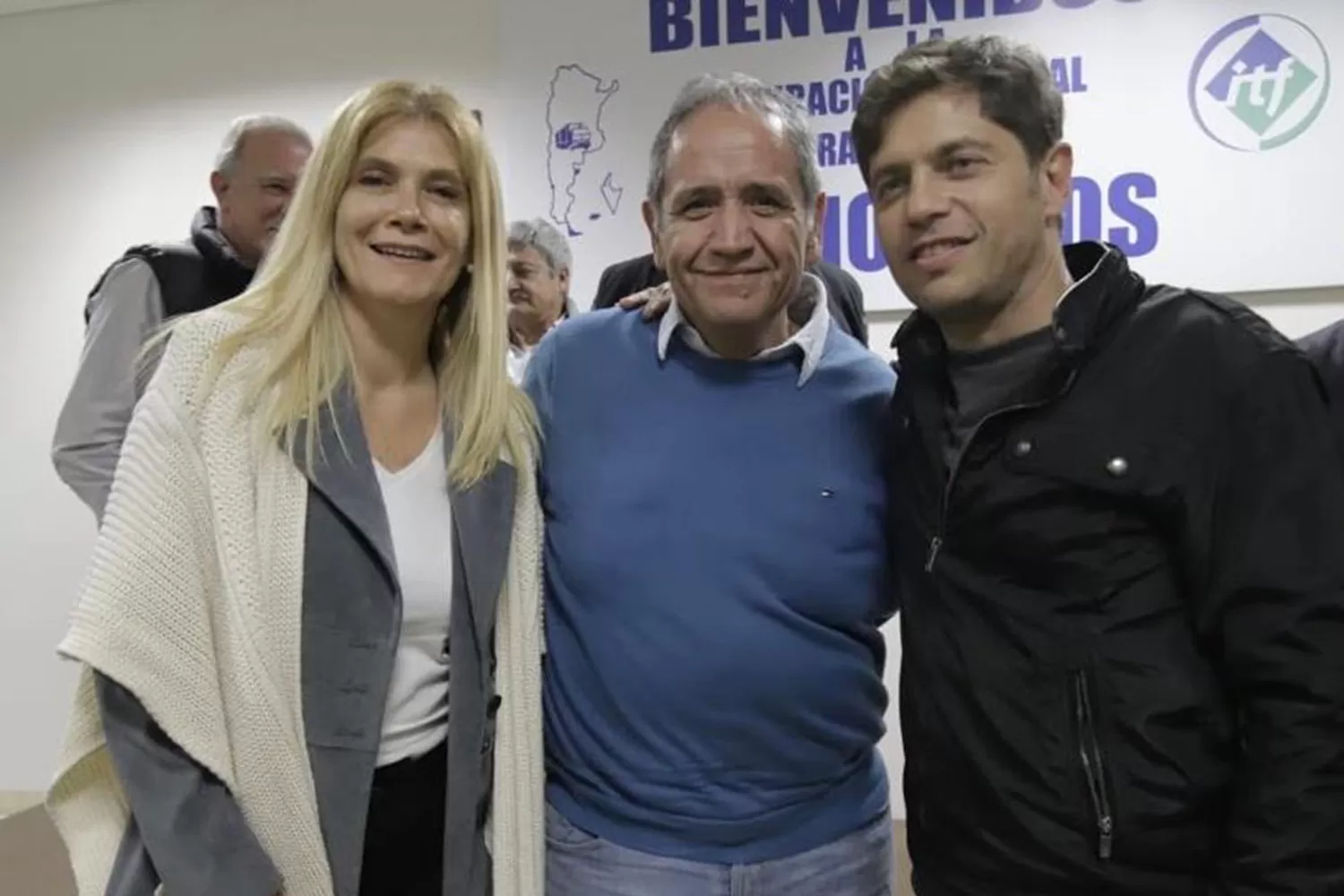 LA FÓRMULA. Magario y Kicillof posan junto a Sergio Palazzo, de la Bancaria. FOTO TOMADA DEL TWITTER DE @SergioOPalazzo