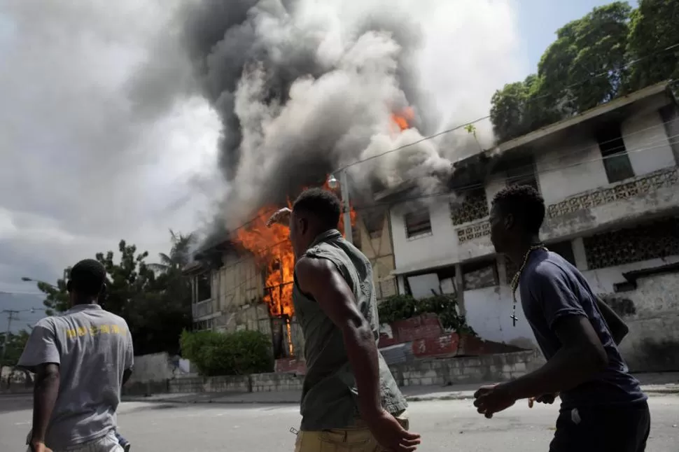 ESTALLIDO. La rebelión se inició el 7 de febrero, en la capital haitiana. reuters