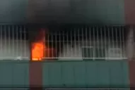 Olvidaron una estufa prendida, la corriente volvió de golpe y se incendió el departamento