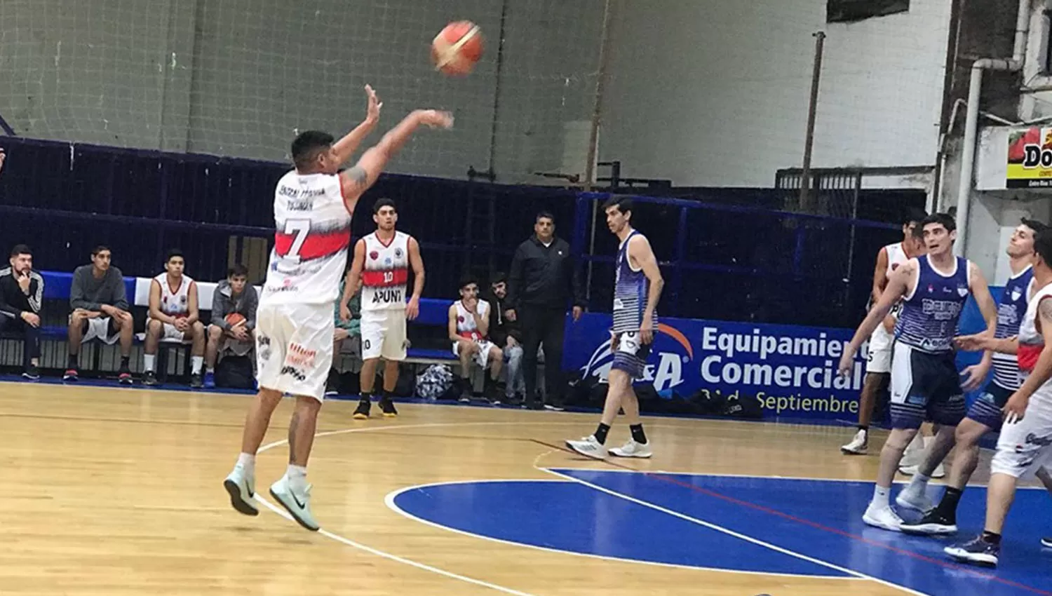 Julio Barrionuevo anotó 17 puntos en el triunfo Azzurro. (FOTO TOMADA DE CLUB BELGRANO)