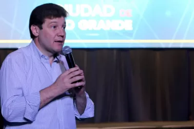 El gobernador electo de Tierra del Fuego hará campaña por la fórmula Fernández-Fernández