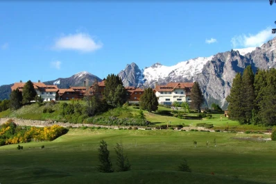 De los cerros nevados de Bariloche, al calor carioca de las playas de Río de Janeiro
