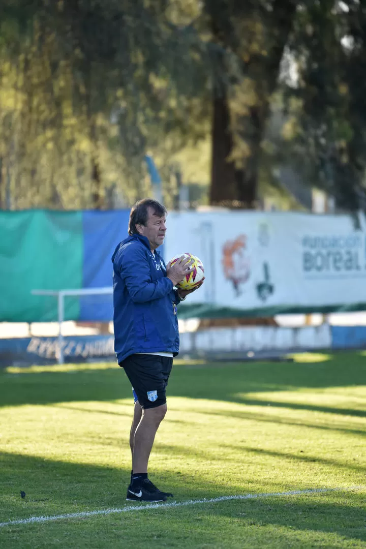 QUIERE TENERLO DEFINIDO. Zielinski necesita saber quiénes se irán. la gaceta / foto de Ines Quinteros Orio