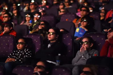Un estreno a sala completa que emociona a padres e hijos