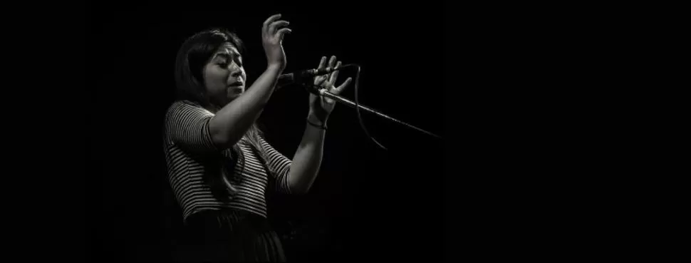 SIN PREJUICIOS. Nadia Lercher se radicó hace seis años en la Capital Federal.  prensa