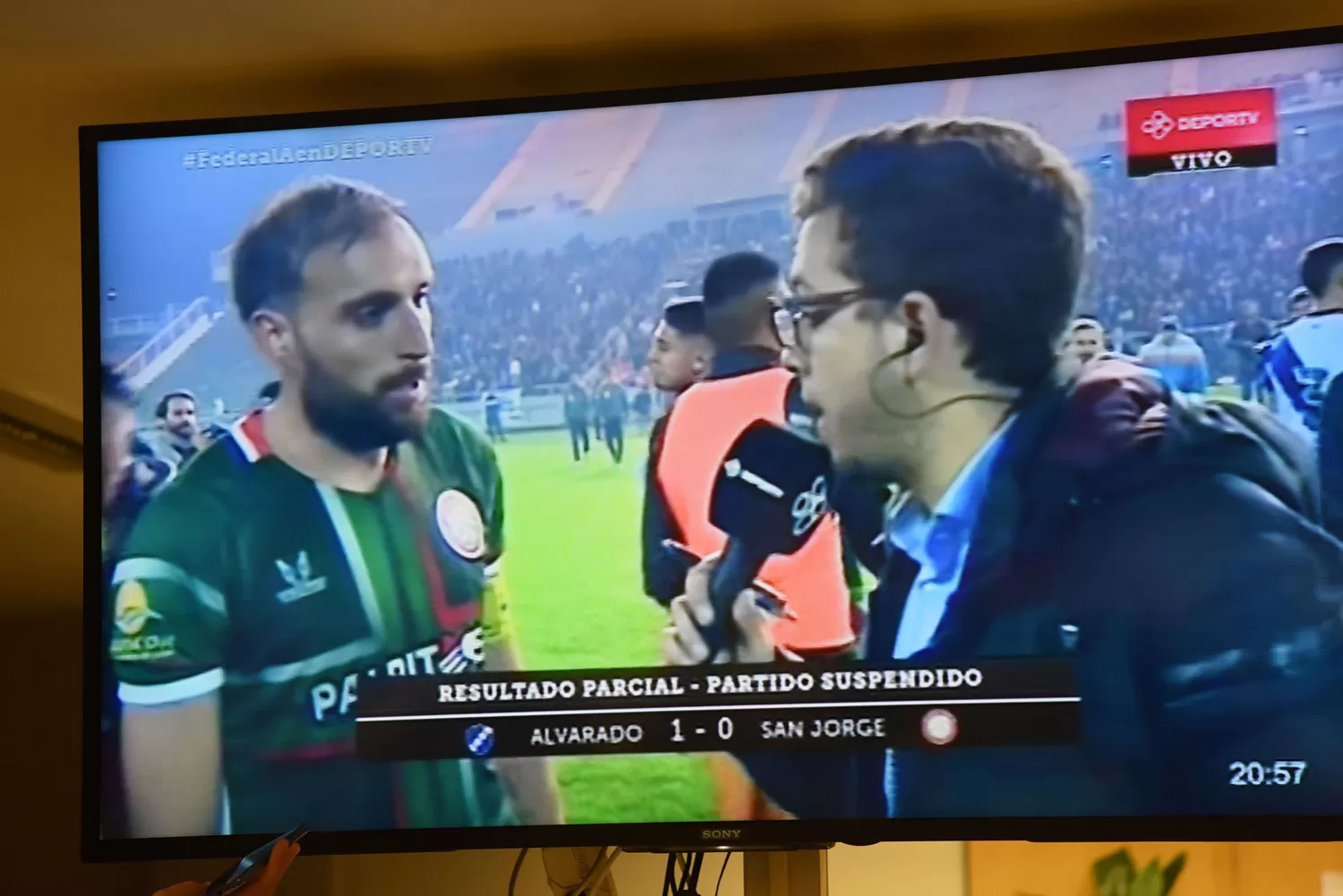 BUSCADO. Tapia, el capitán de San Jorge, fue quien confirmó la decisión del plantel de no jugar.