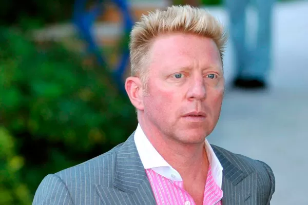 En la ruina, Boris Becker remata sus trofeos de tenis por internet