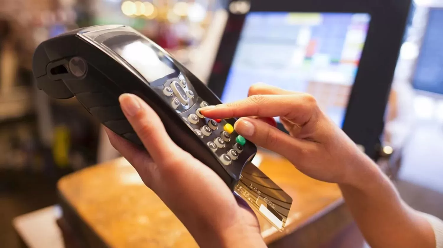 Por un error, a quienes compraron con Visa el feriado del 17 se lo facturaron dos veces
