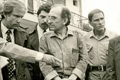 La historia detrás de la foto de Alberto Fernández con un socio del clan Puccio
