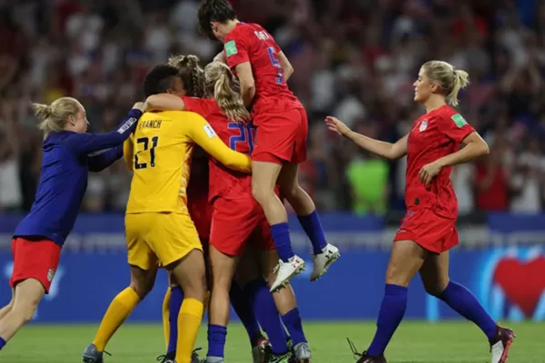 Copa Mundial femenina: Estados Unidos jugará su tercera final consecutiva