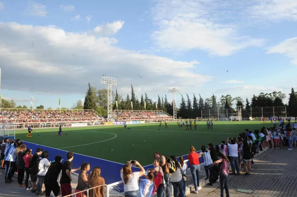 GRANDES PLANES. Mañana por la noche se firmará el convenio de renovación de la cancha de agua en el estadio de Natación, un factor clave para alojar la Pro League y los campeonatos argentinos. 