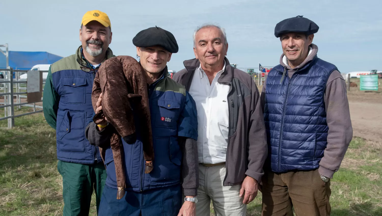 ACCIÓN GANADERA. Sergio Marcantonio y Jorge Polito (UBA); Daniel Valerio, coordinador, y Jorge de la Orden (UBA).