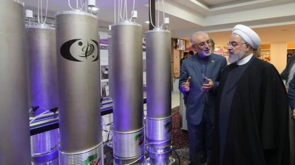INSPECCIÓN. Rohani visitó la planta de Arak, con personal de la Organización de Energía Atómica de Irán.  presidencia iran
